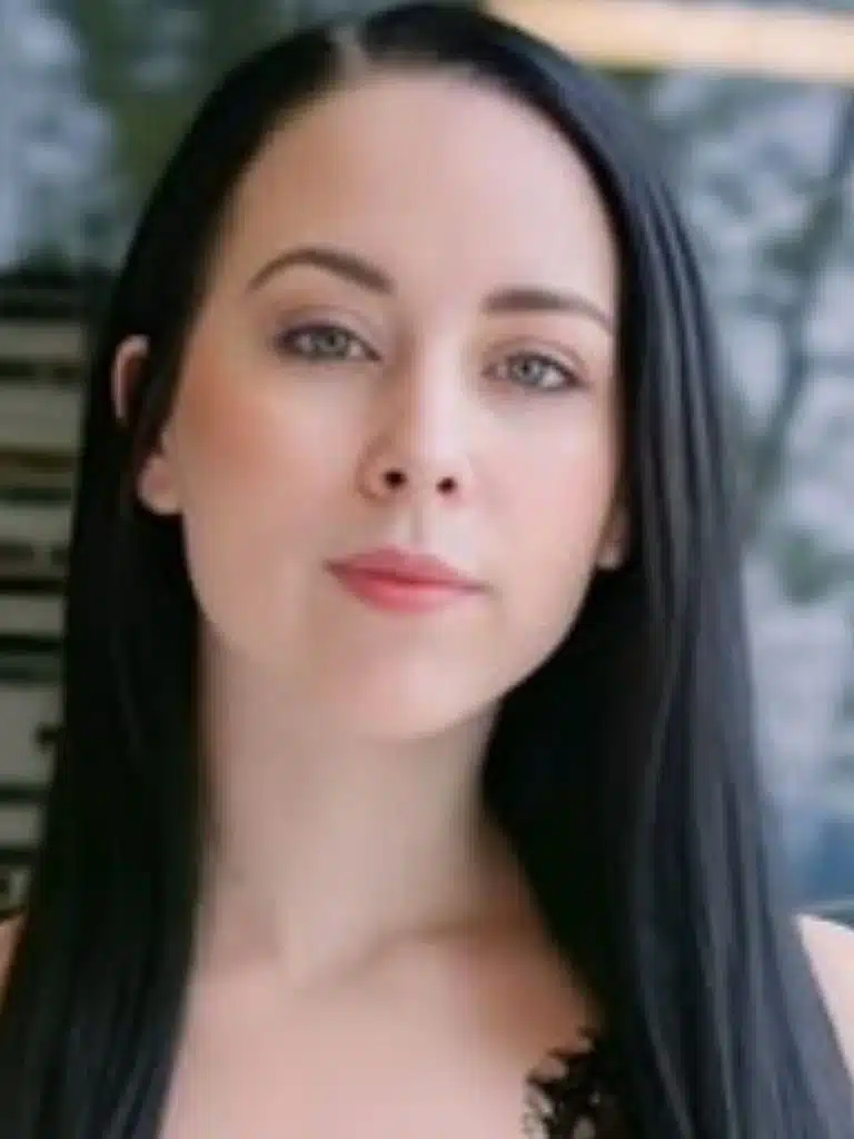 Bambi Black Biography: Wiki, Age, Career, Height, Weight, Boyfriend, Net Worth & More